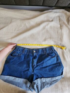 Size 20 City Chic Medium Blue Elastic Waist Rolled-Hem Denim Shorts